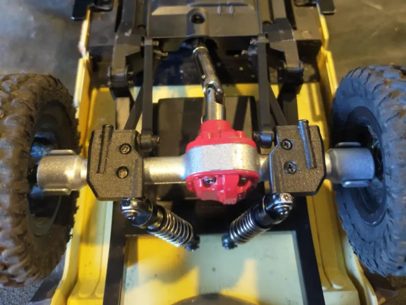 MN82 LC79 RC 4-Link Rear Suspension