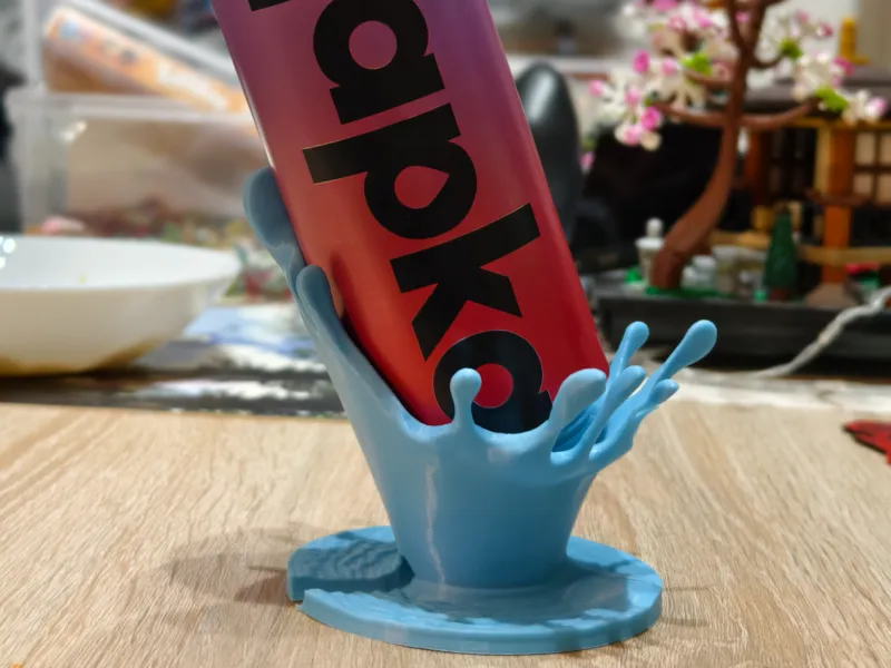 Water spash holder