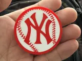 yankees backpack clip-0