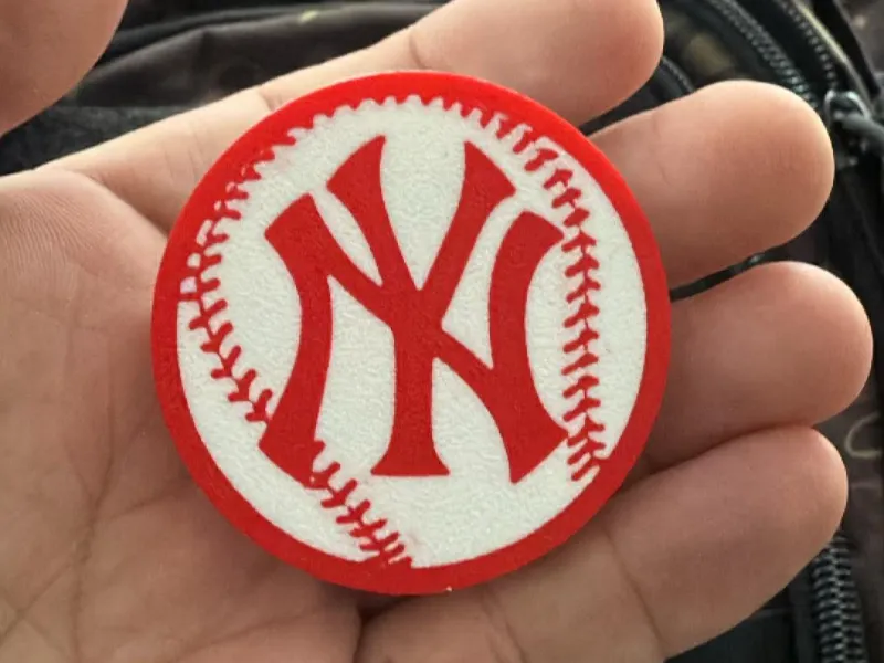 yankees backpack clip