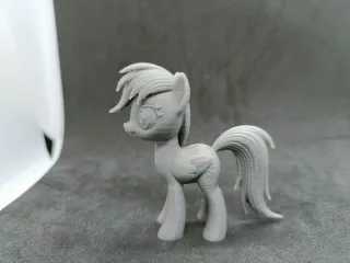 Rainbow Dash My Little Pony Ponyville mlp Figure