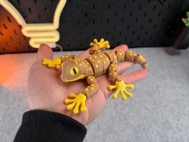 Articulated Gecko