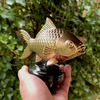 Pește fantastic pentru noroc – Sculptură cu crap / pește auriu