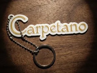Llavero Carpetano