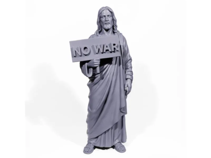 Escultura de um Jesus pacifista