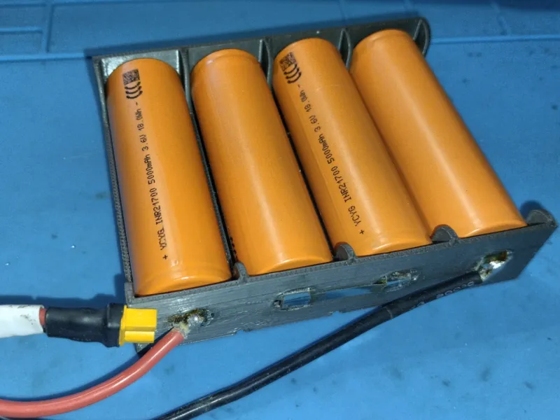 Simple 4S1P 21700 holder + 21700 cell holder