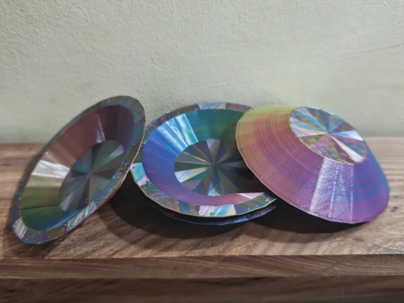 Bols empilables à bords prismatiques ronds - pour composants de jeux