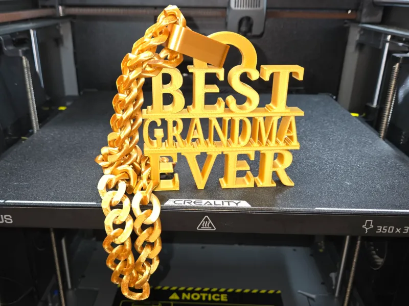 BEST GRANDMA EVER BLING GOLD CHAIN & PENDANT SUPERSTAR AWARD