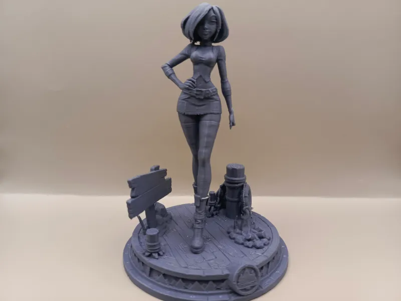Gwen Figurine - Total Drama Island