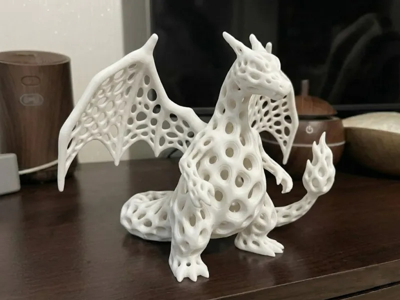 Charizard Voronoi: Organic Hollow Statue
