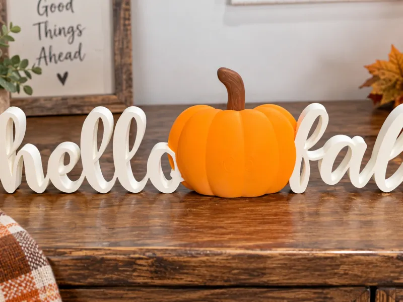 Panneau "Hello Fall" avec citrouille