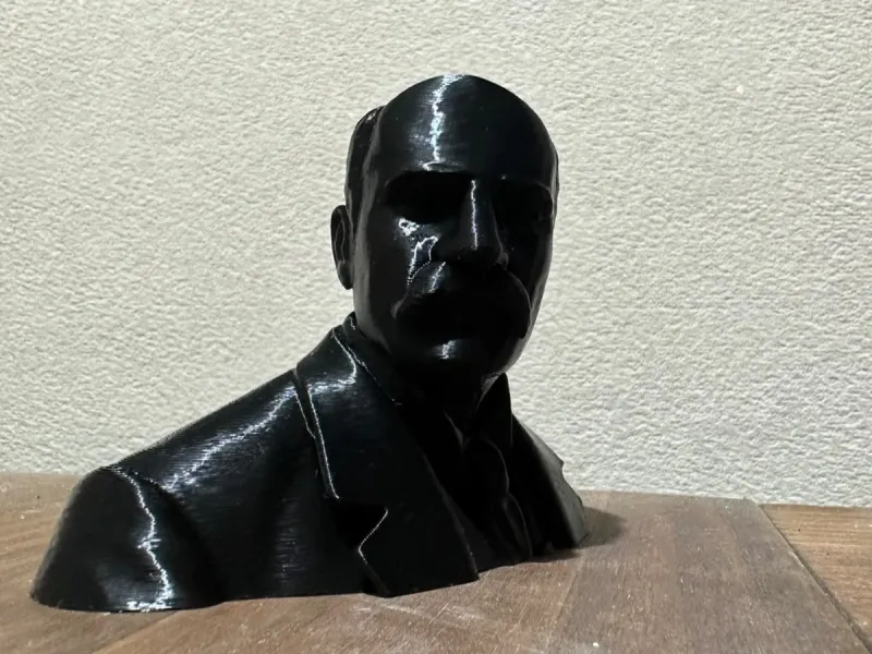 Busto Tomas Carrasquilla Camada de 0,2 mm, 2 paredes, 15% de preenchimento