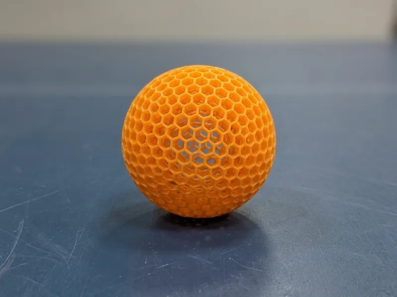 Luchtvrije pingpongbal