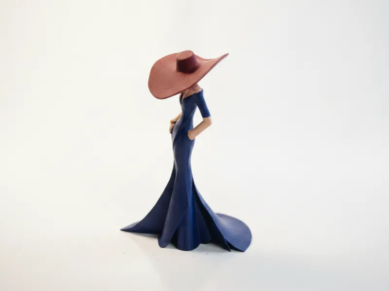 Sculpture 3D imprimable d'une femme élégante en robe et chapeau