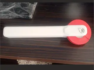 led sıkıştırm aparartı