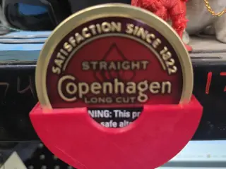 chew can holder