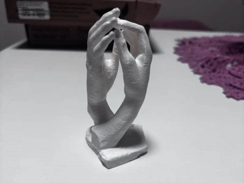 Holding hands sculpture