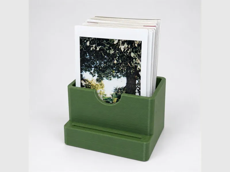 Фотобокс Instax Mini со встроенной подставкой для фотографий