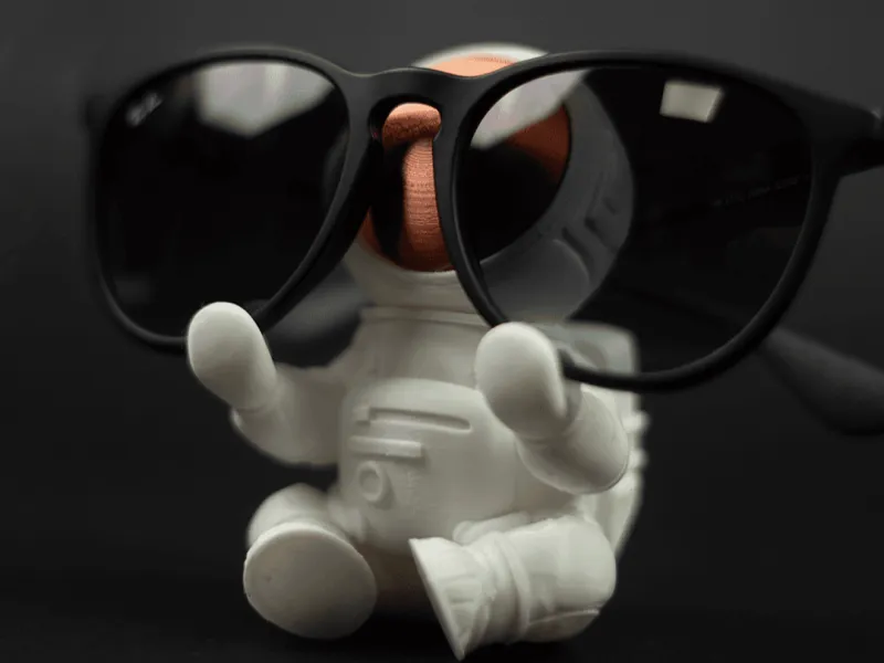 Astronaut Glasses Support