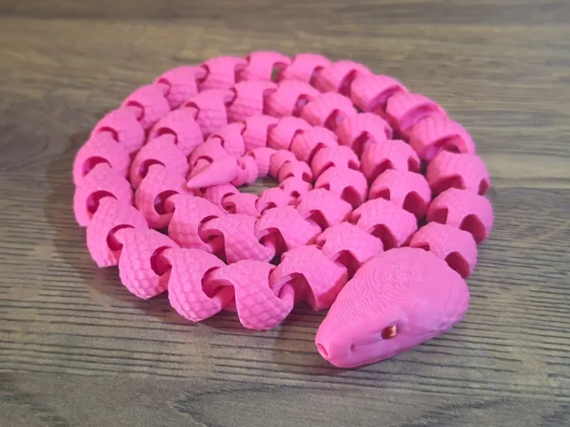 Cobra articulada com escamas, 73 cm