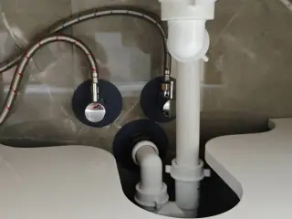 under sink valves - chiere per valvole sottolavello