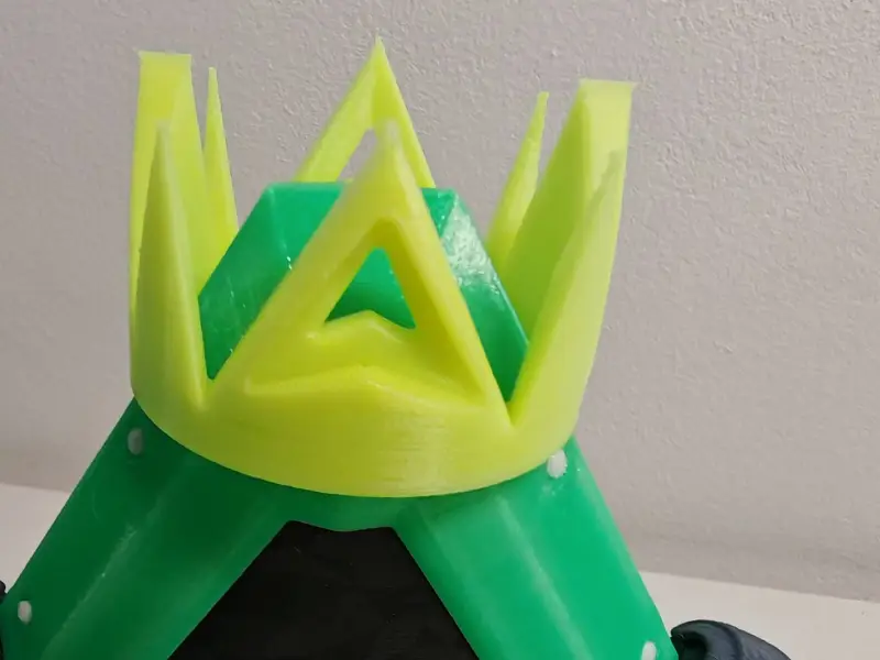 Maker crown