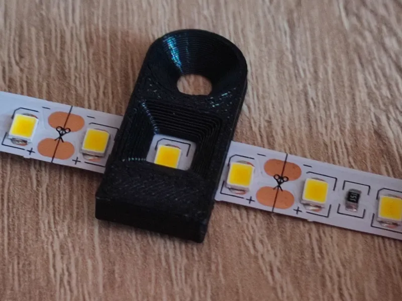 LED灯带安装座