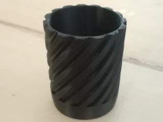 Minimalist Pencil Holder 02