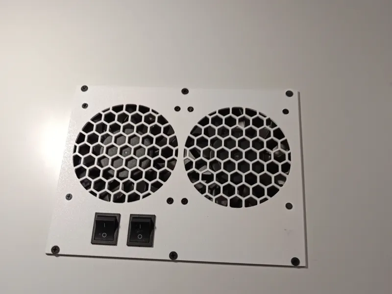 DIY Built-in Nail Dust Collector (Desk Insert)