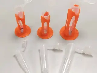 MicroCentrifuge single tube holder