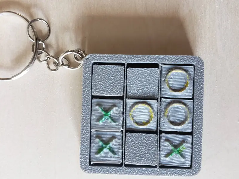 Porte-clé jeu morpion - Tic-tac-toe game keychain