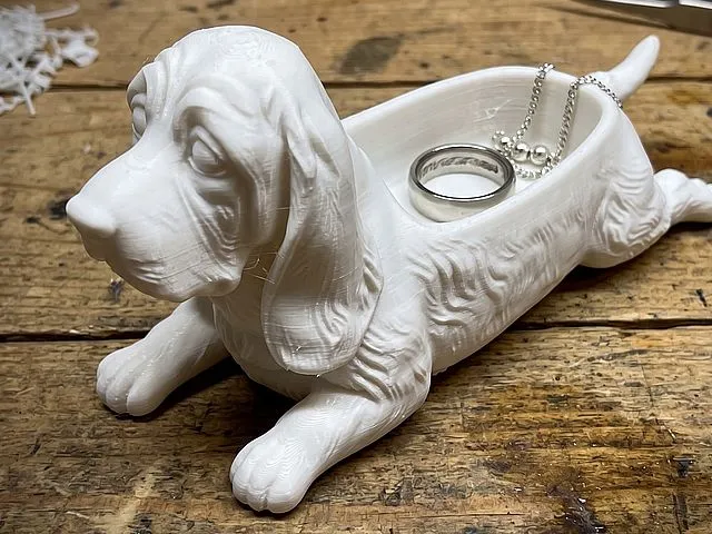 Basset hound tray ornament