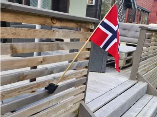 Flag holder