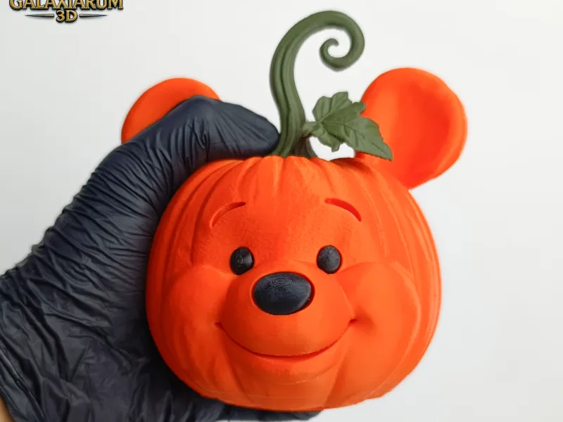 Winnie the Pooh Halloween Pumpkin