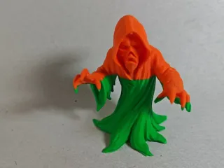 Halloween - Creepy Ghost Figurine
