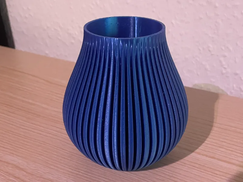 rib vase