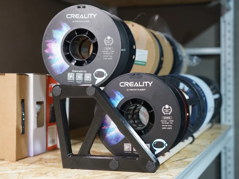 Estantería de filamento de dos niveles que ahorra espacio — Varillas de 20 mm, 220 mm
