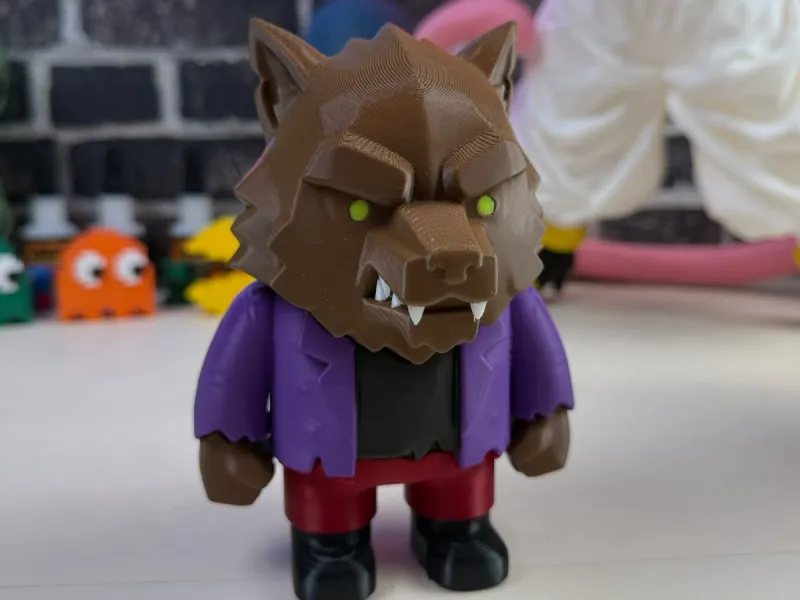 6. Fangy McHowl – Hombre Lobo Espeluznante (Halloween)