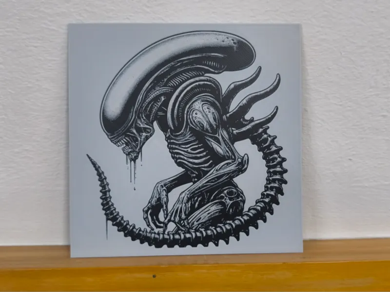 Hueforge Alien