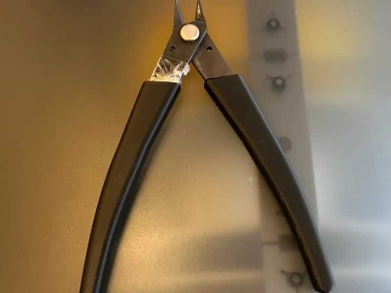 Cutting pliers handle