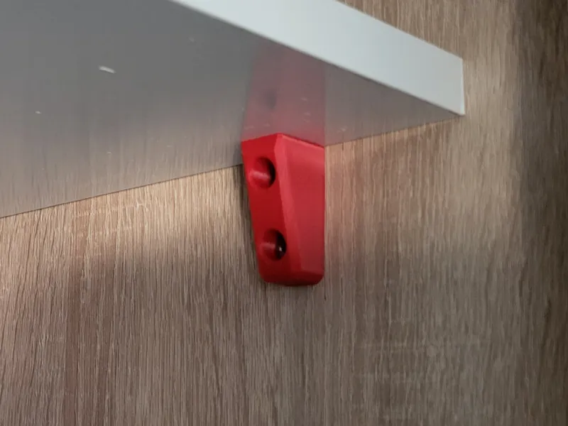 Shelf support