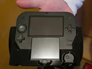 Nintendo 2DS comfort grip