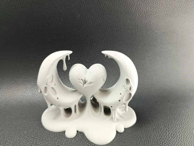 Moon Embrace Heart – Dark Romantic Decorative Ornament