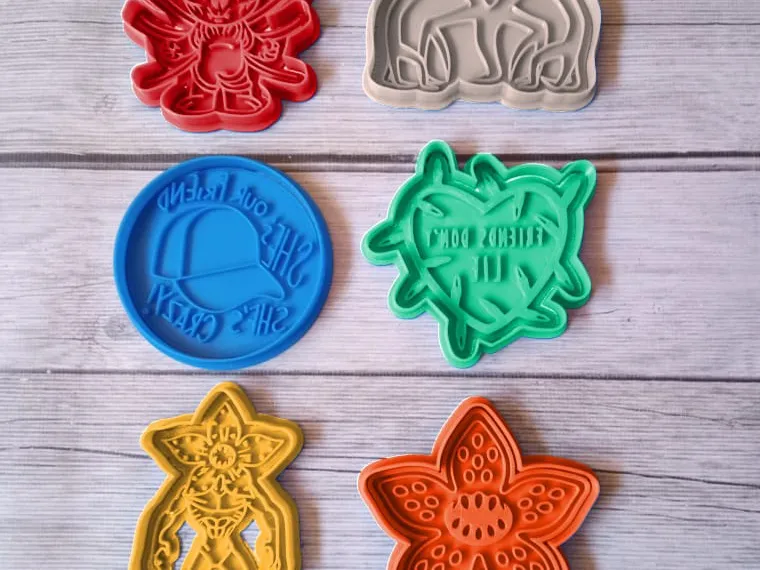 STRANGER THINGS COOKIE CUTTER