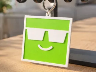 Llavero Emoji Cuadrado Cheto