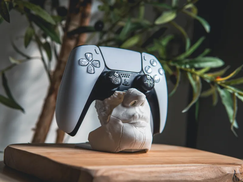 Alicias Mask PS5 Controller Mount