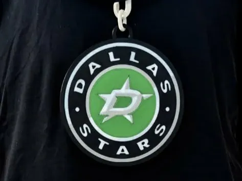 Logo inspirat de Dallas Stars cu lanț hype 3D