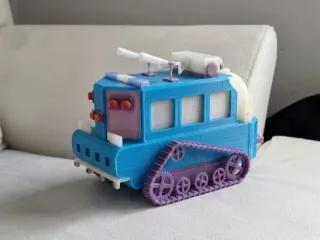 Low poly tracked vehicle