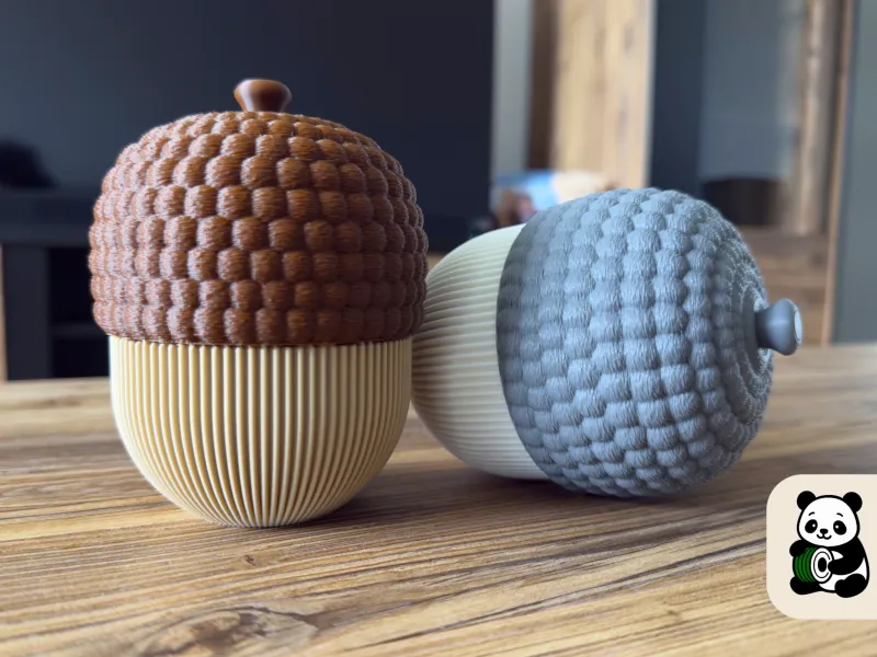 Woody Acorn Container