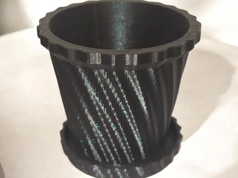 Ribbed Spiral Plant Pot
